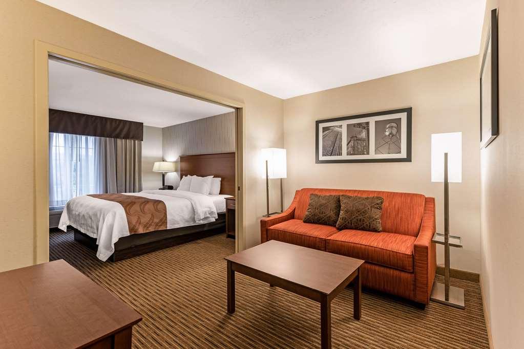 Quality Inn & Suites University Fort Collins Room photo