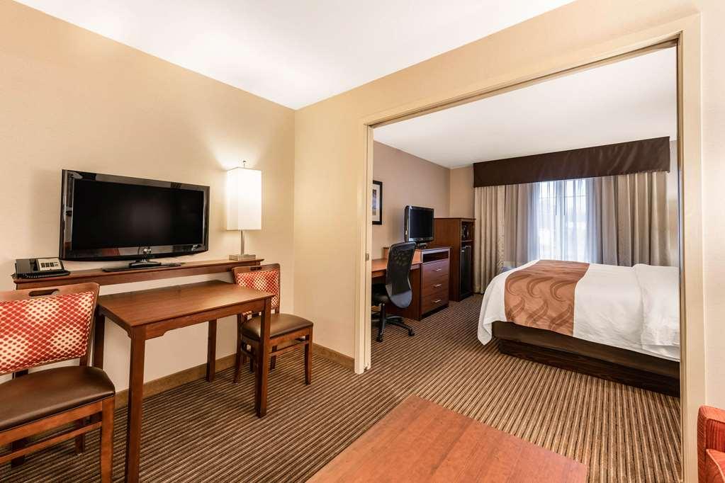 Quality Inn & Suites University Fort Collins Room photo